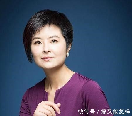 张泉灵才华出众,书法也非常养眼,网友看了书法就想她!