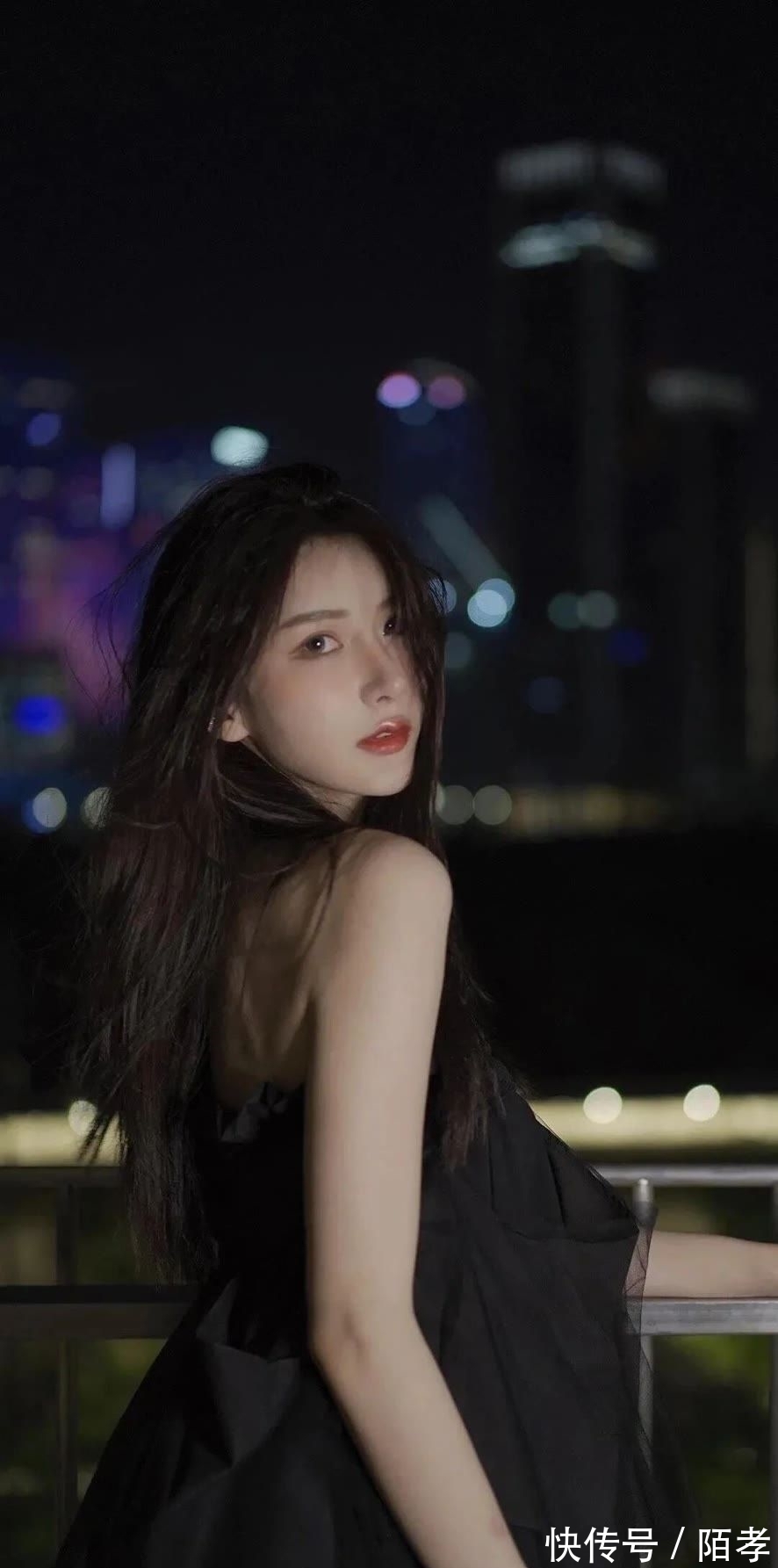 「壁纸」好在这一生兜兜转转,也曾被你温柔相待过