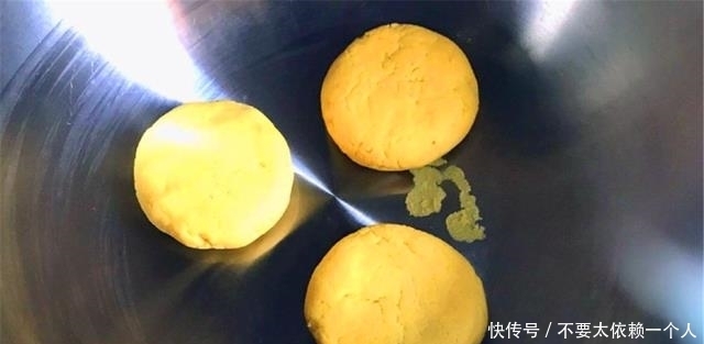 不蒸不烤不煮，玉米面加鸡蛋，竟然比包子还美味