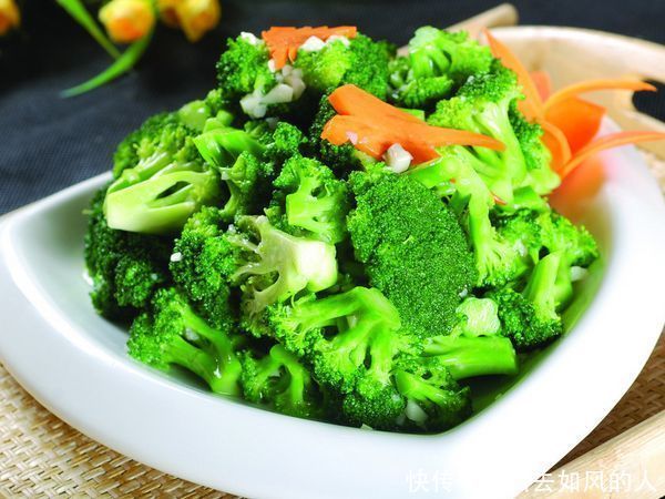 女性多吃3种食物,淡化皱纹、美白护肤,还能提高免疫力