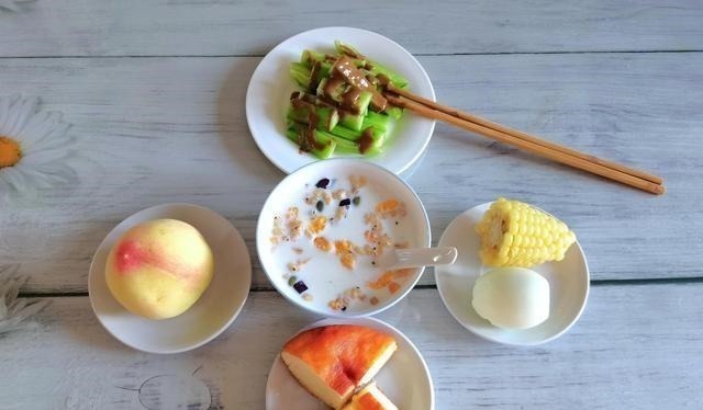 我家五天不同的早餐，一个人也不凑合，每天吃好早餐是对全家负责