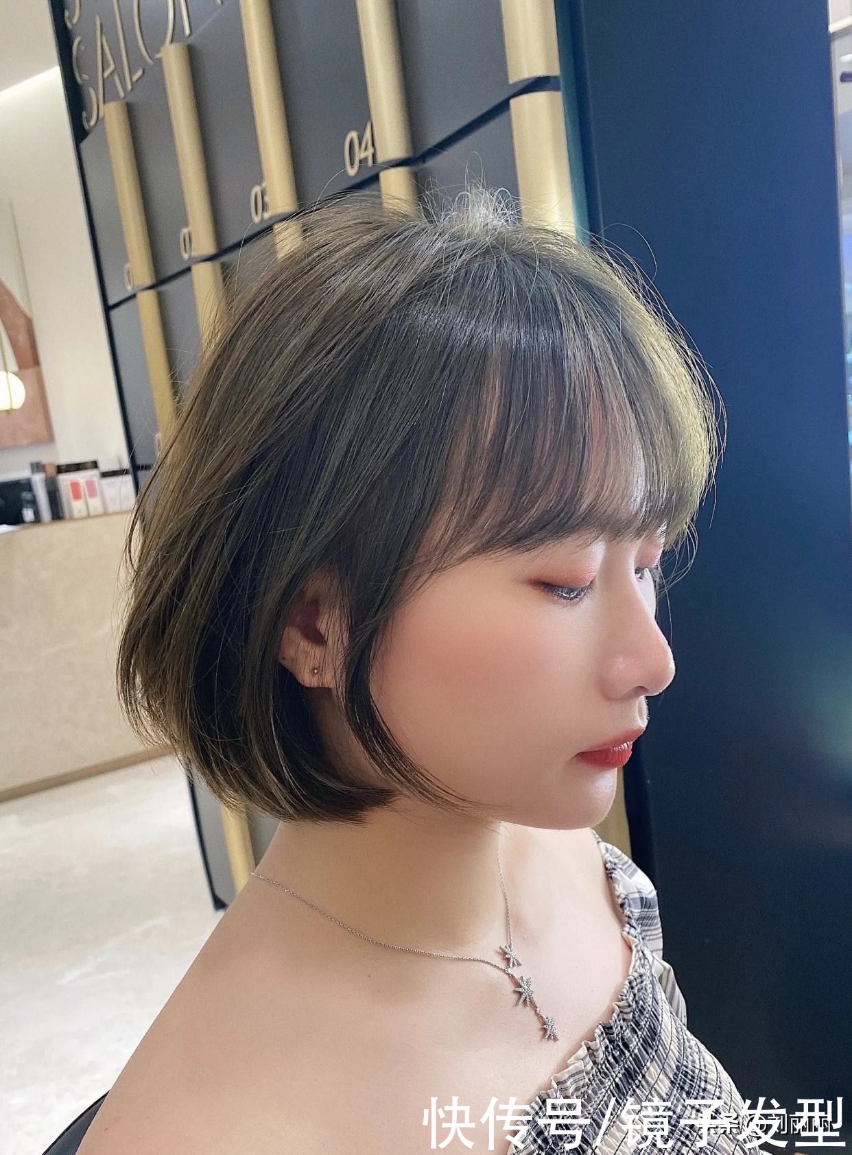 发型无论怎么剪，永不过时的还是波波头，百变时尚又瘦脸