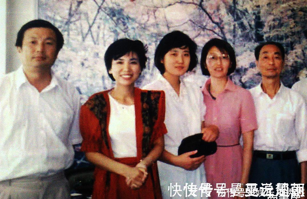 孟晚舟|任正非的第1任妻子,与他离婚33年后,如今仍在国外陪女儿渡难关