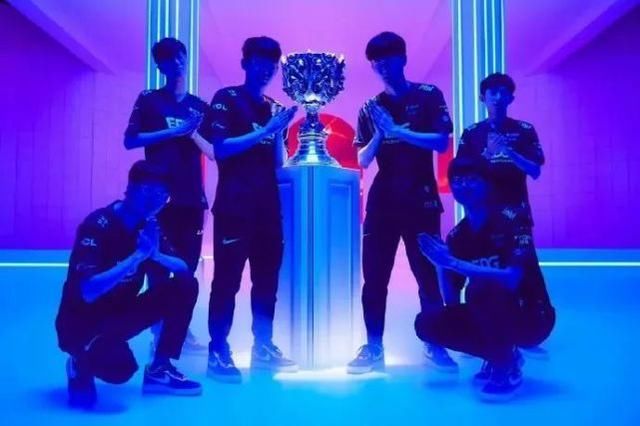 lpl|这支冠军战队来自上海！中国EDG3-2战胜韩国DK，问鼎英雄联盟S11