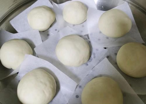  奶黄|奶黄包好吃，调奶黄馅是关键，教你详细配方比例，不干不湿刚刚好