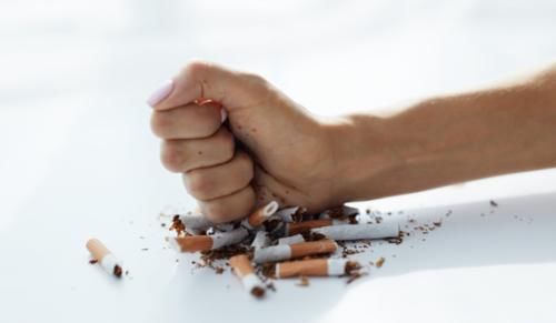 小细胞肺癌|戒烟诱发肺癌？突然戒烟才是肺癌征兆