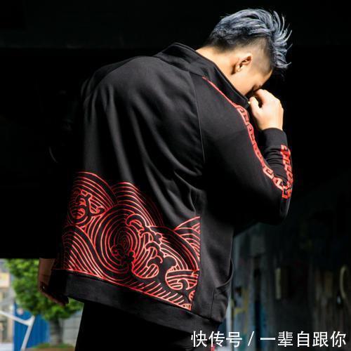 重量|健身男孩太壮了，穿上衣服都藏不住，怎么做到穿衣显瘦、脱衣有肉