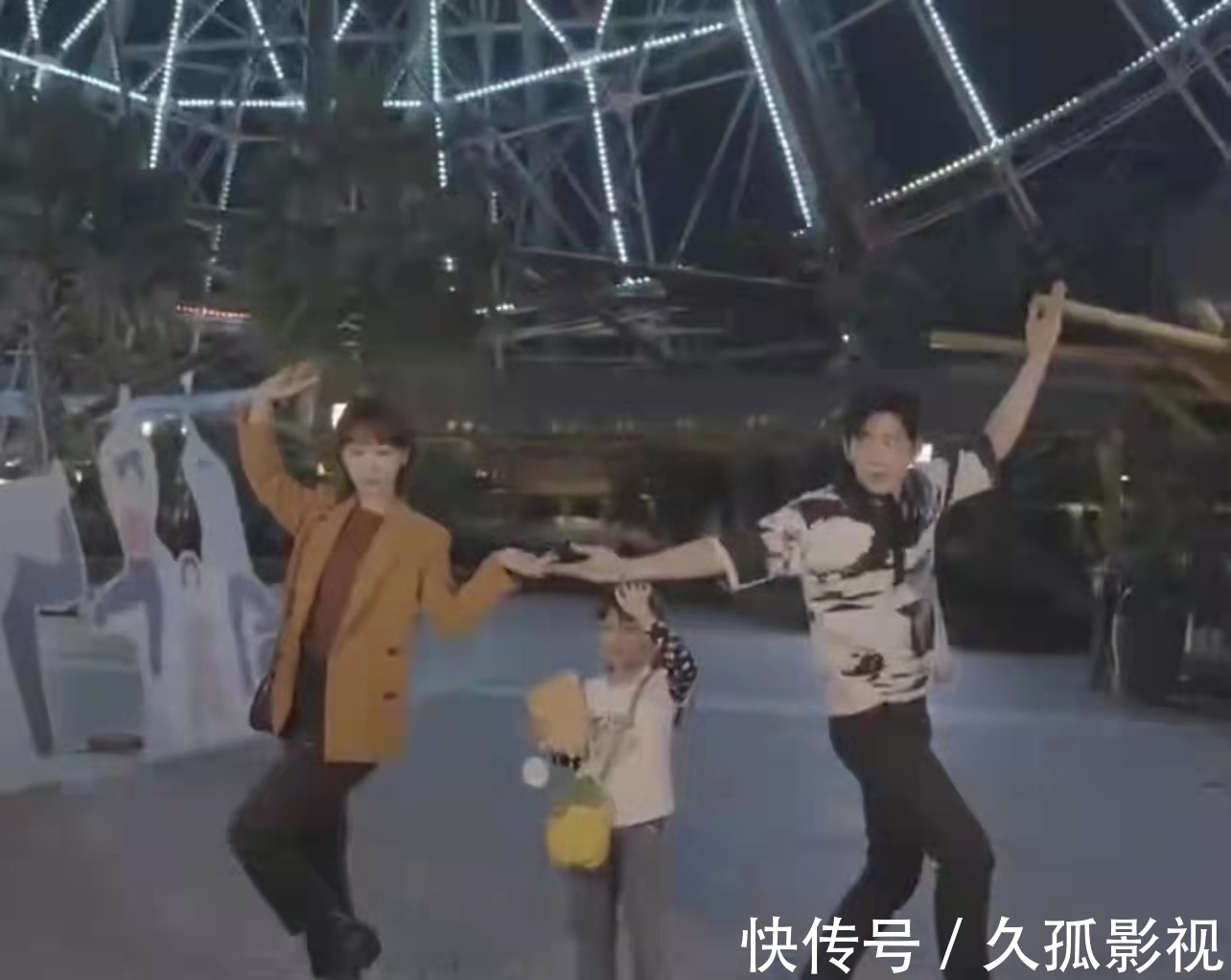 《女心理师》发布花絮，杨紫、井柏然金鸡独立搞怪三连拍