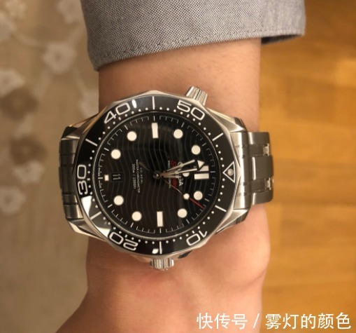海马 欧米茄让我一见倾心,解毒欧米茄海马300米潜水表!