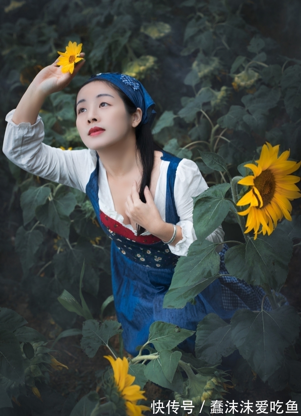 碧汉!原创对联·十二副丨抱十里荷塘,花开若雪;依一弯柳岸,萍聚连根