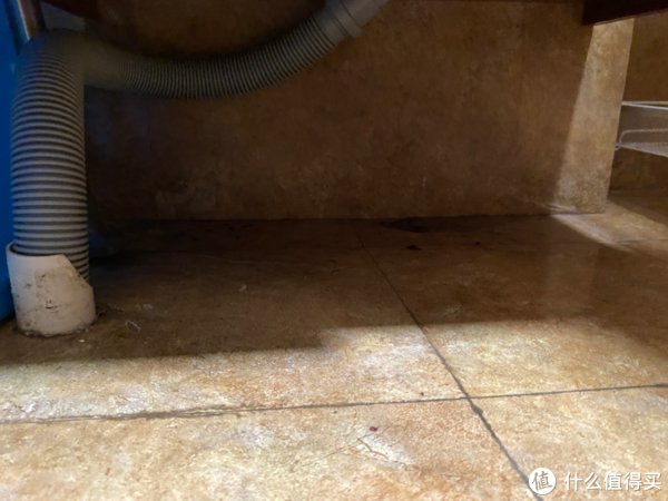 螺纹管|夏季到了，该给家里的下水管道“动手术”了，防返味一招见效！