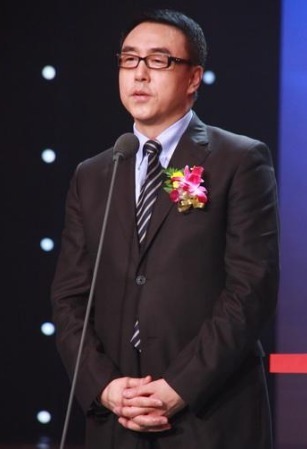 五次執(zhí)導(dǎo)春晚,三婚三離,出軌后小三癱瘓,自己患癌,郎昆后悔嗎