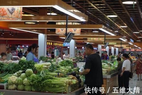 夏热冬冷|买房“近三远二”是什么意思?买对了,住进去才知好处多多