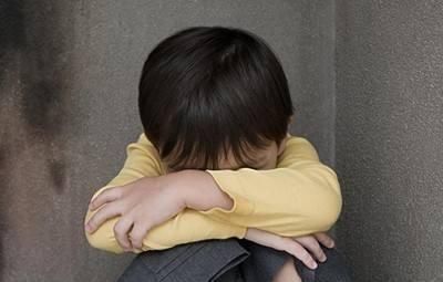 男童|“爸爸,气消了吗”,5岁男童因偷钱被打,却再也起不来了