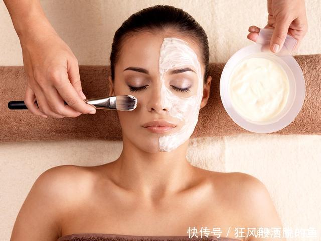 分享5个提亮肤色小诀窍，每天坚持做到两个，轻松白成“牛奶肌”
