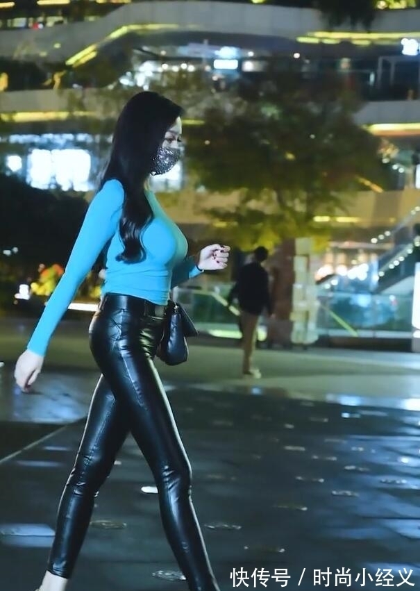 皮裤 普通的黑色皮裤造型,瞬间高级感,值得都市美女一试