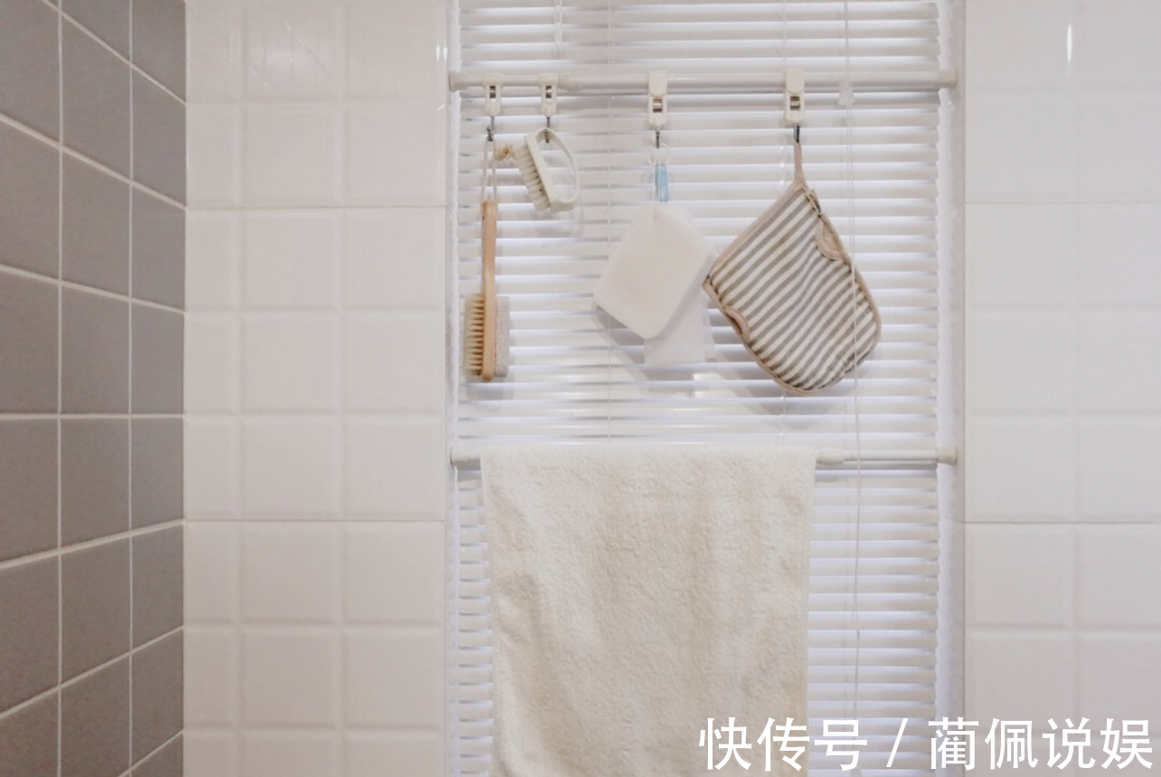 拖鞋架|这10种卫浴用品,早该拉入家用“黑名单”,该换就换了吧!