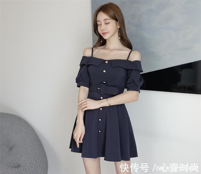 女神|女神孙允珠高清时尚搭配：星辰婉蓝摩纳哥抹肩百褶洋裙