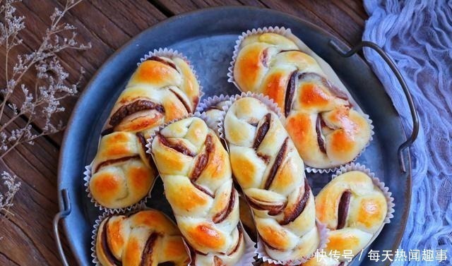 自制|自制超软小面包，学会不用排队买，松软香甜，无添加更健康