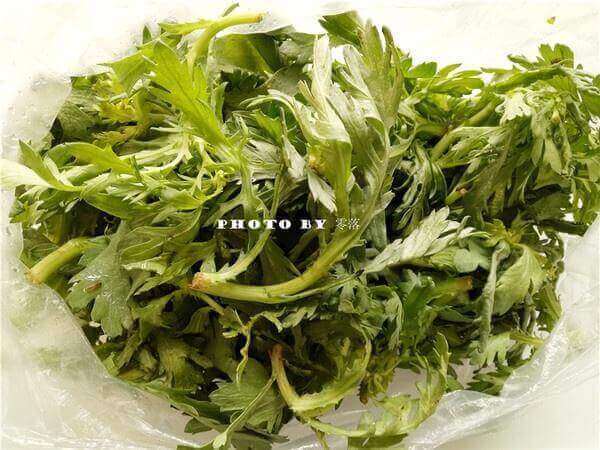 茼蒿|“这道菜”缓解失眠最厉害，隔三差五吃1次，一觉睡到自然醒！