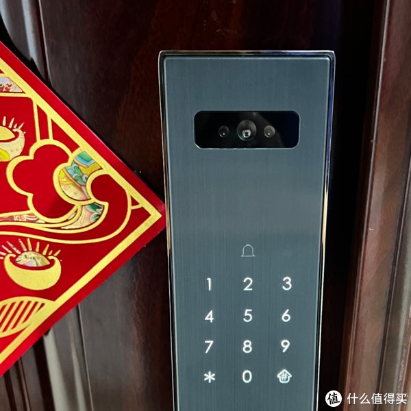 人脸识别|指纹门锁过时了？解放双手的人脸识别智能锁，到家秒开门