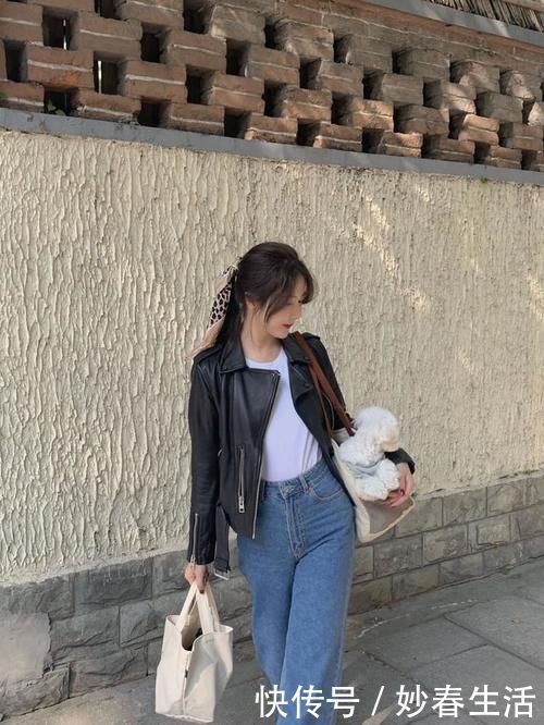 女人再懒,过年也少剪短发,这4款“丝巾长发”,时髦知性显脸小