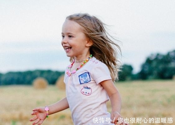 小琴的妈妈|别怪孩子不跟姥姥亲,在这些方面,她们对孙子和外孙的区别很大