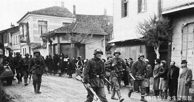 冷笑|200战俘被分批枪毙，临死前提出一请求，党卫军官听后冷笑拒绝！