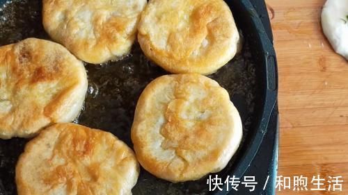 松软|外面6块钱一个的鲜肉火烧，在家就能做，做馅是关键，松软又多汁