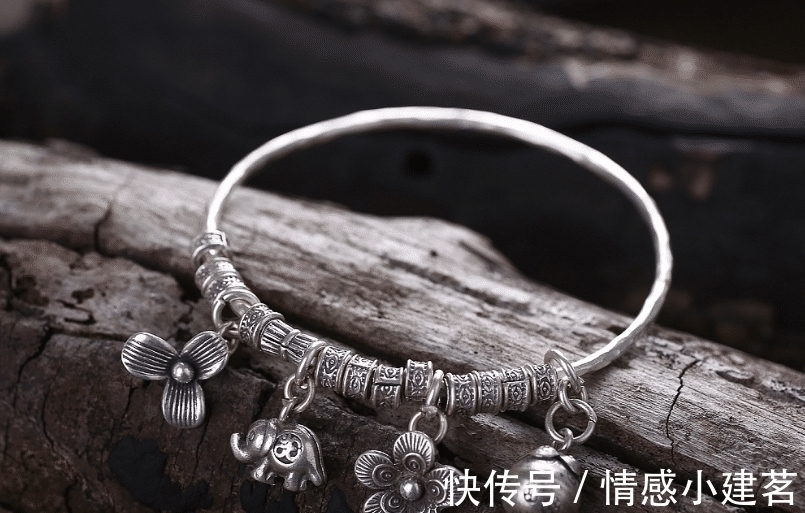 戒指 你知道怎么辨别真假银饰吗？