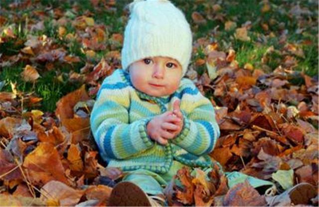 普通话|女儿随妈妈姓''朱'',同学追问原因,孩子尴尬回答瞅瞅我爸姓啥