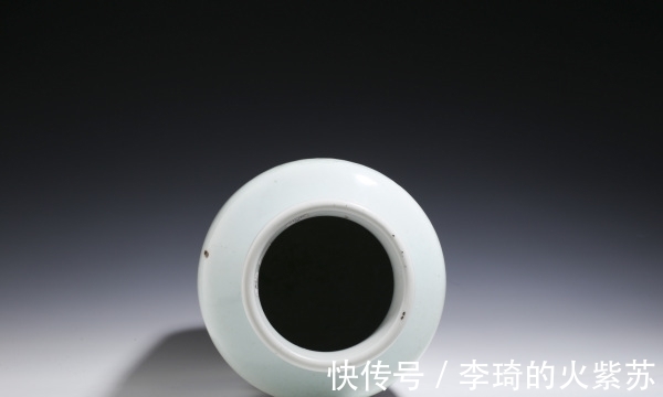 笔法#每一件青花瓷都“含烟吐翠”