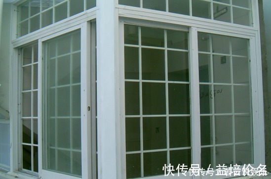 装修|封阳台不要再装修防盗网了，如今都潮流这样做，超级实用！