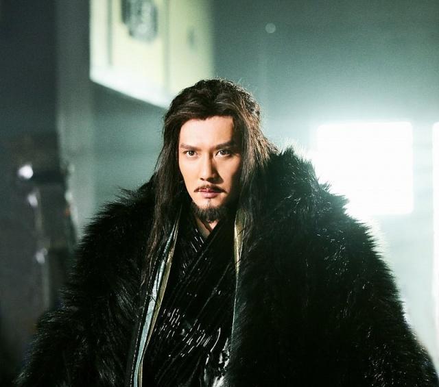 玩死|在刘邦起事的年纪，项羽和韩信已经被玩死好多年了……