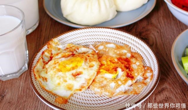 两个人的早餐,好吃又健康,有现蒸的大肉包,网友看的口水横流!