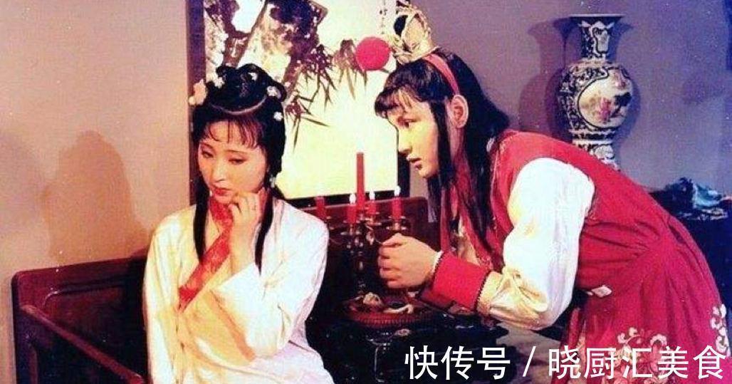 宝玉@红楼梦里,为何晴雯死了,林黛玉一点反应都没有?还满面含笑