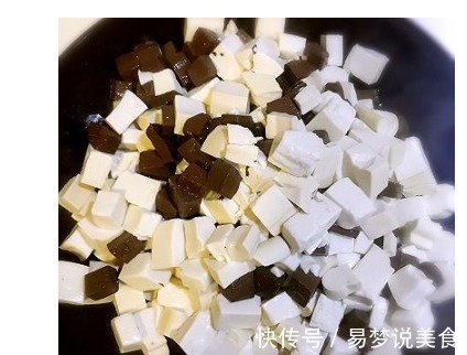 麻婆双色豆腐独家秘方你可记好了,看着就有食欲!