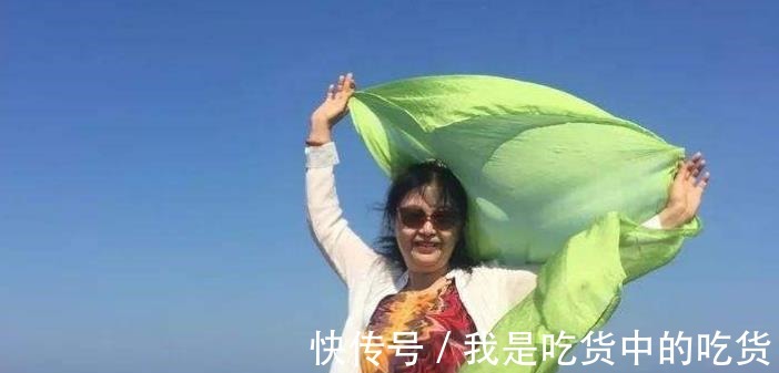 丝巾|中国大妈迪拜旅行受争议，网友海滩晒丝巾拍照难道也有错！