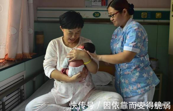 小沈|二胎妈妈如愿顺产8斤男宝,儿女双全却不能陪孩子长大,令人落泪