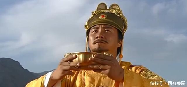 称帝|朱元璋称帝后,两个好友来要官,为何一个被杀,另一个却升官!