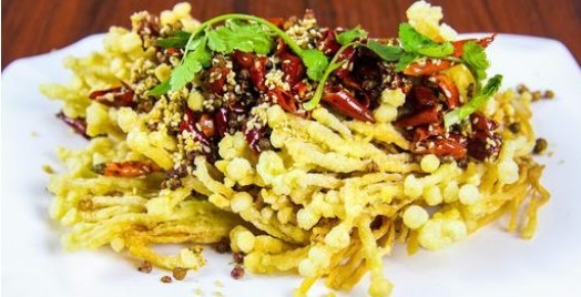 金针菇|1把金针菇,2个鸡蛋,厨师长的这种做法,吃一次就忘不掉