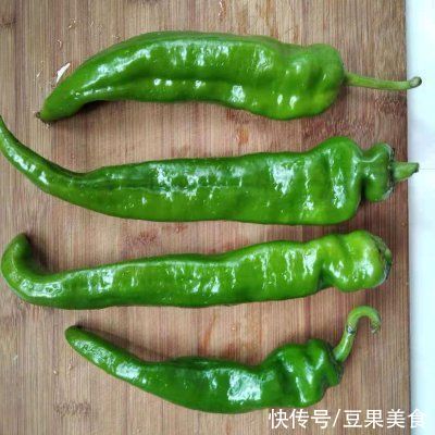 色拉油|就让这道好吃不上火的素炒青椒，温暖你这个冬天吧