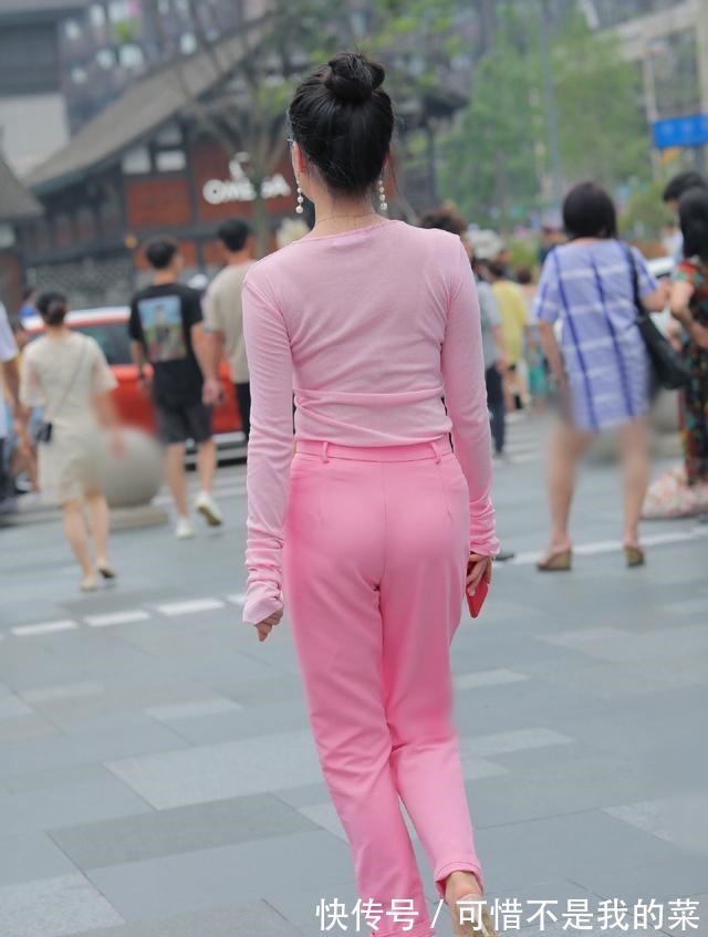 穿搭|减龄雅致的裤装穿搭,气质女生都喜欢!