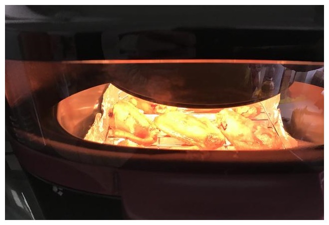 鸡翅最过瘾的做法,简单方便,无需油炸,吃起来更健康