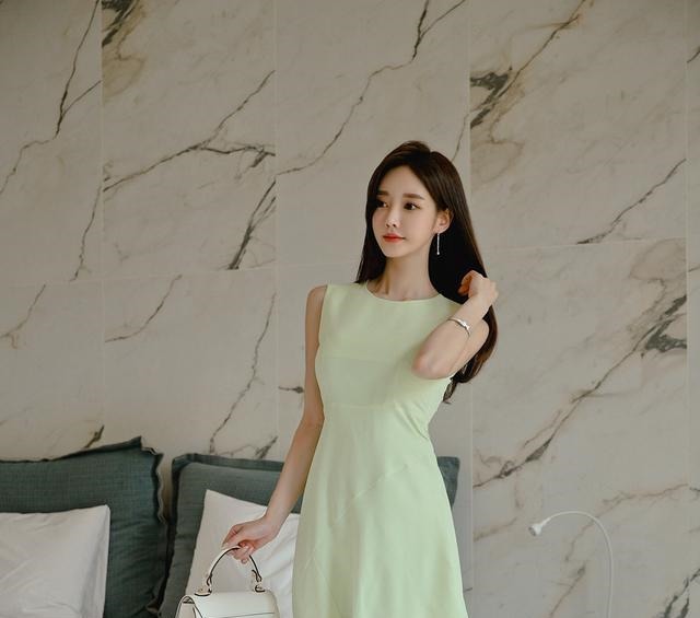 轻盈|孙允珠高清美图姜黄柠檬轻盈雅致仙幻及膝裙