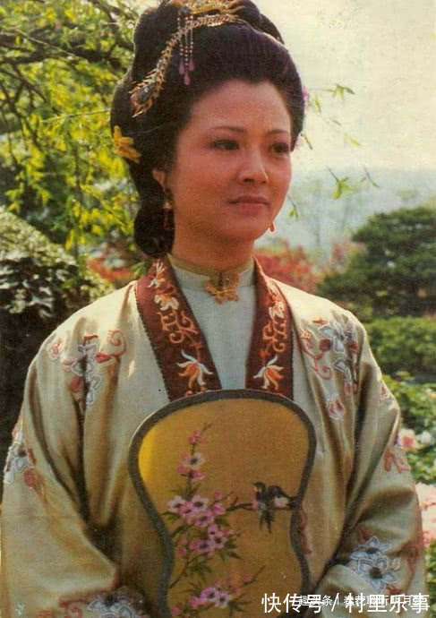 贾珍$红楼梦里贾珍前妻的身份,隐藏着一个重要的秘密