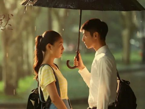 演员|开播4天就拿下8个冠军，迪丽热巴终于告别女演员的“尴尬”了？