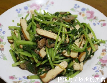 維生素此菜秋天要常吃，兩三塊錢一斤，養心安神，排毒還祛燥