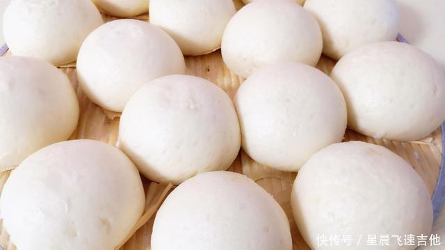 做馒头时,只加酵母是错误的,牢记3个小窍门,馒头香软又好吃