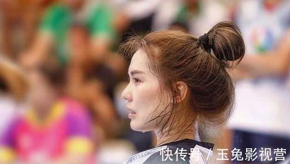 排球|排球女神因流汗照片走紅，18歲身高超1米8，素顏比張常寧還美